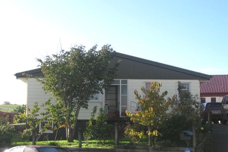 Photo of property in 6 Triton Place, Cannons Creek, Porirua, 5024