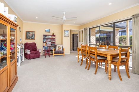 Photo of property in 22 Cranbrook Place, Rototuna North, Hamilton, 3210