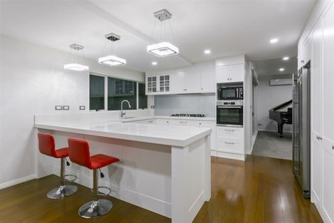 Photo of property in 64 English Oak Drive, Schnapper Rock, Auckland, 0632