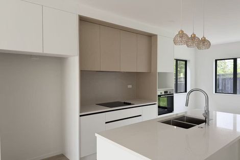 Photo of property in 31 Whiteywood Street, Westgate, Auckland, 0814