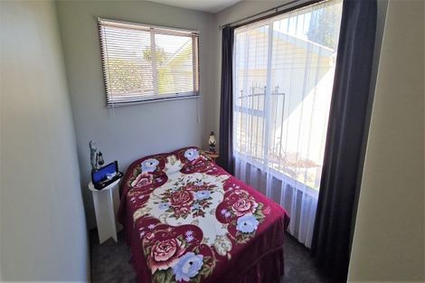 Photo of property in 11 Gibbs Drive, Woodend, 7610