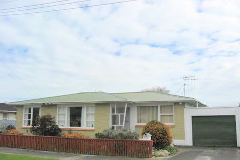 Photo of property in 17 John Street, Levin, 5510