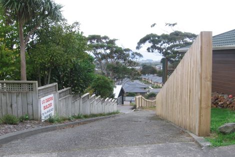 Photo of property in 50 Kakariki Grove, Waikanae, 5036