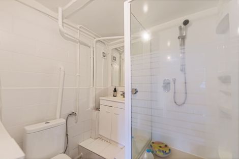 Photo of property in 38 Lanigan Street, Birkdale, Auckland, 0626