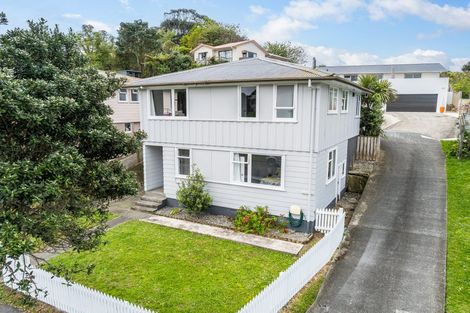 Photo of property in 18 Owhiti Street, Titahi Bay, Porirua, 5022