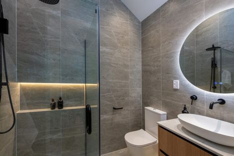 Photo of property in 15b Kiri Place, Mairangi Bay, Auckland, 0630