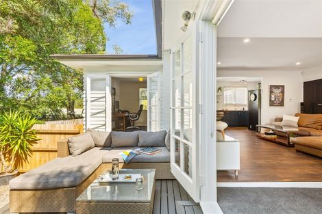 Photo of property in 9 Paewai Road, Glen Eden, Auckland, 0602
