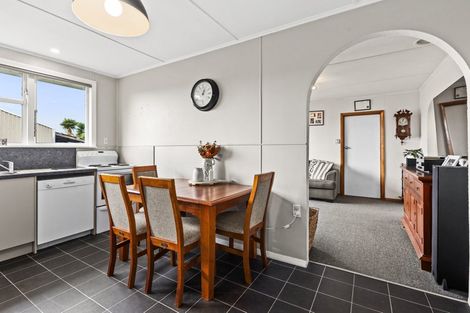 Photo of property in 10 Wallis Place, Onekawa, Napier, 4110