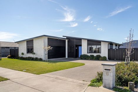 Photo of property in 1 Milford Place, Chartwell, Hamilton, 3210