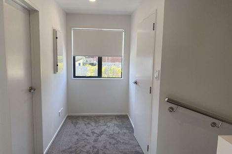 Photo of property in 22 Paetai Lane, Te Atatu Peninsula, 0610