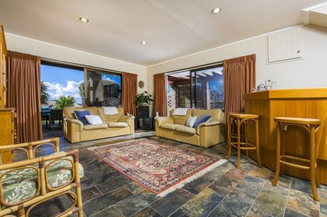 Photo of property in 193 Glamorgan Drive, Torbay, Auckland, 0630