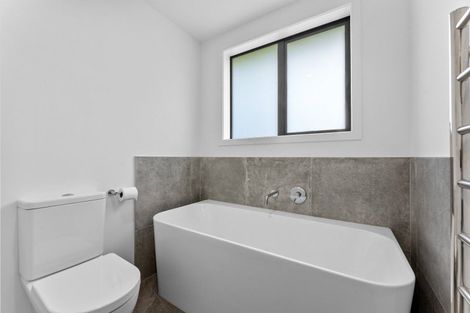 Photo of property in 202 Muriwai Valley Road, Muriwai, Waimauku, 0881