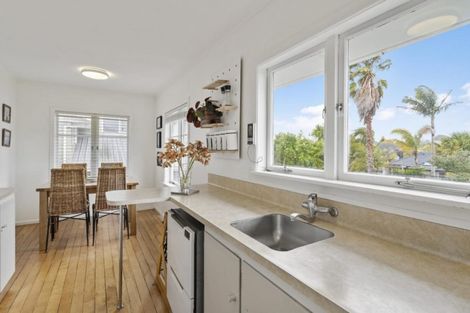 Photo of property in 32 Stanaway Street, Hillcrest, Auckland, 0627