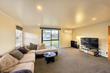 Photo of property in 37 Graham Street, Levin, 5510