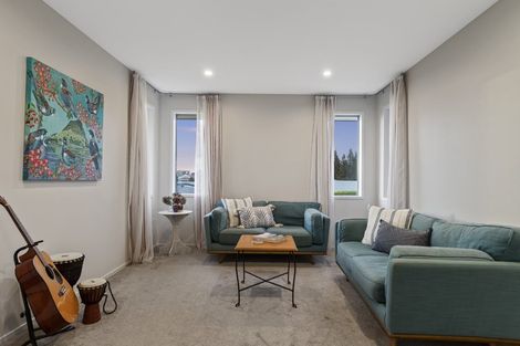 Photo of property in 10 Elena Place, Welcome Bay, Tauranga, 3112