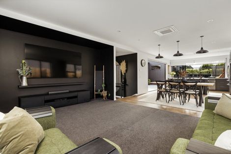 Photo of property in 1 Kiritiana Close, Pyes Pa, Tauranga, 3112