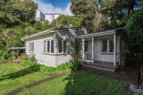 Photo of property in 2 Birdwood Street, Karori, Wellington, 6012