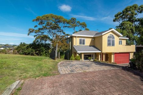 Photo of property in 1/31 Taroka Close, Pinehill, Auckland, 0632