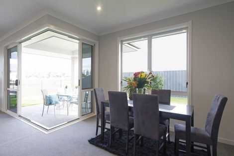 Photo of property in 1 Blade Mews, Prebbleton, 7604