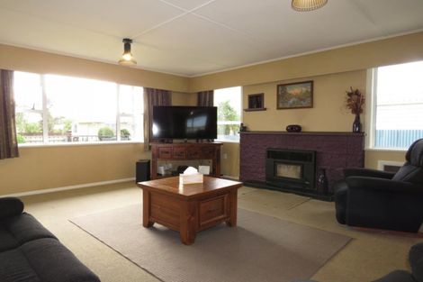 Photo of property in 12 John Street, Levin, 5510