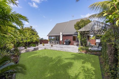 Photo of property in 16 Bellbird Rise, Murrays Bay, Auckland, 0630