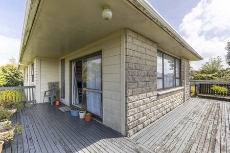 Photo of property in 12 Towai Street, Inglewood, 4330