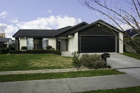 Photo of property in 52 Jarrett Terrace, Leamington, Cambridge, 3432