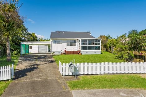 Photo of property in 9 Raupapa Street, Northcote, Auckland, 0627