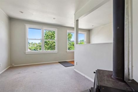 Photo of property in 37 Ogle Crescent, Te Kamo, Whangarei, 0112