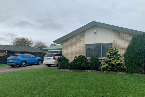 Photo of property in 3 Magellan Rise, Flagstaff, Hamilton, 3210