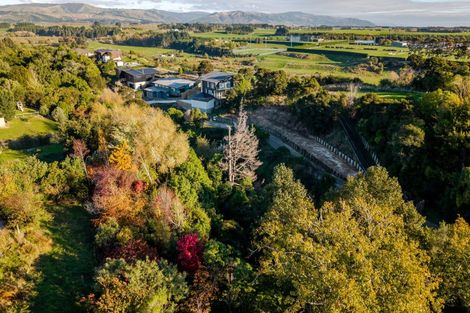 Photo of property in 4 Three Paddock Lane, Fitzherbert, Palmerston North, 4410