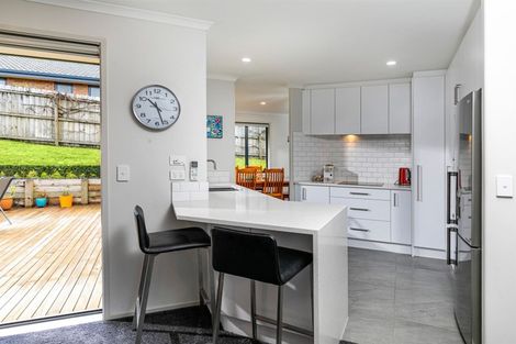 Photo of property in 47 San Marino Drive West, Henderson, Auckland, 0612