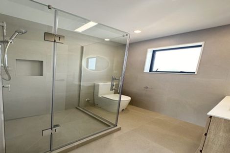 Photo of property in 30 Lisa Rise, Half Moon Bay, Auckland, 2012