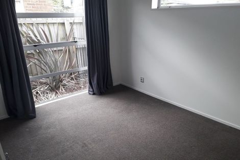 Photo of property in 53 Lyndon Street, Riccarton, Christchurch, 8041