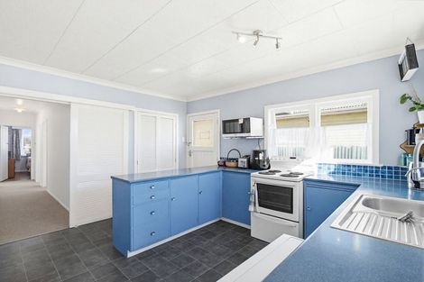 Photo of property in 63 Bamber Street, Castlecliff, Whanganui, 4501