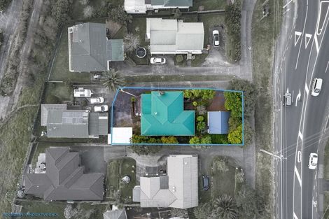 Photo of property in 450 Don Buck Road, Massey, Auckland, 0614