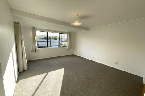 Photo of property in 15a Jeffares Place, Taradale, Napier, 4112