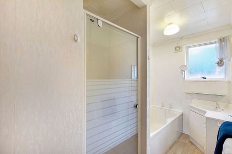 Photo of property in 1/39 Reynella Drive, Massey, Auckland, 0614