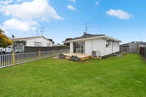 Photo of property in 7 Bradley Place, Nawton, Hamilton, 3200