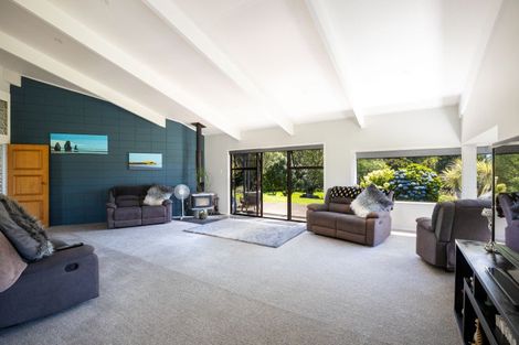 Photo of property in 1298 Egmont Road, Egmont Village, Inglewood, 4386