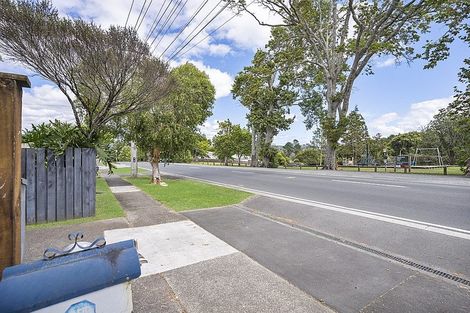 Photo of property in 176 Henderson Valley Road, Henderson, Auckland, 0612