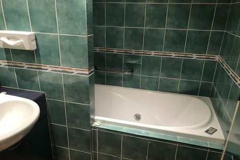 Photo of property in 6 Adams Avenue, Mount Maunganui, 3116