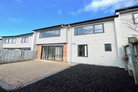 Photo of property in 48/22 Northcross Drive, Oteha, Auckland, 0632