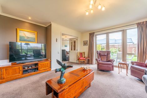 Photo of property in 23 Chateau Close, Gleniti, Timaru, 7910