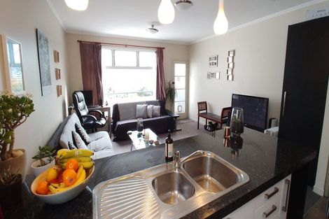Photo of property in 51f2 Austin Street, Mount Victoria, Wellington, 6011