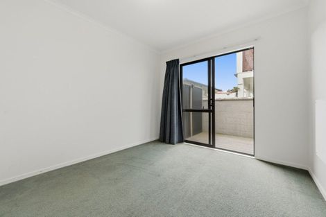Photo of property in 8e Heath Street, Mount Maunganui, 3116