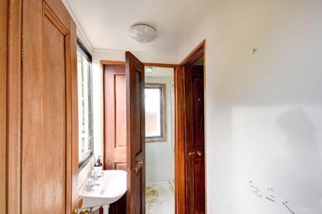 Photo of property in Elm Lodge Backpackers, 74 Elm Row, Dunedin Central, Dunedin, 9016