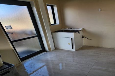 Photo of property in 38 Matipo Road, Te Atatu Peninsula, Auckland, 0610