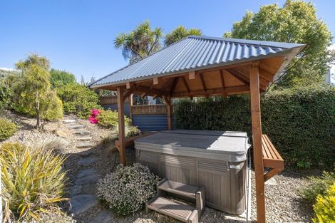 Photo of property in 6b Matrica Court, Wanaka, 9305