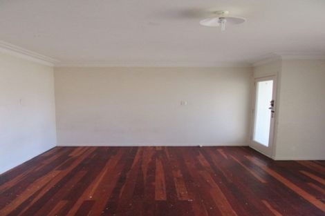 Photo of property in 9 Clayton Road, Manurewa, Auckland, 2102
